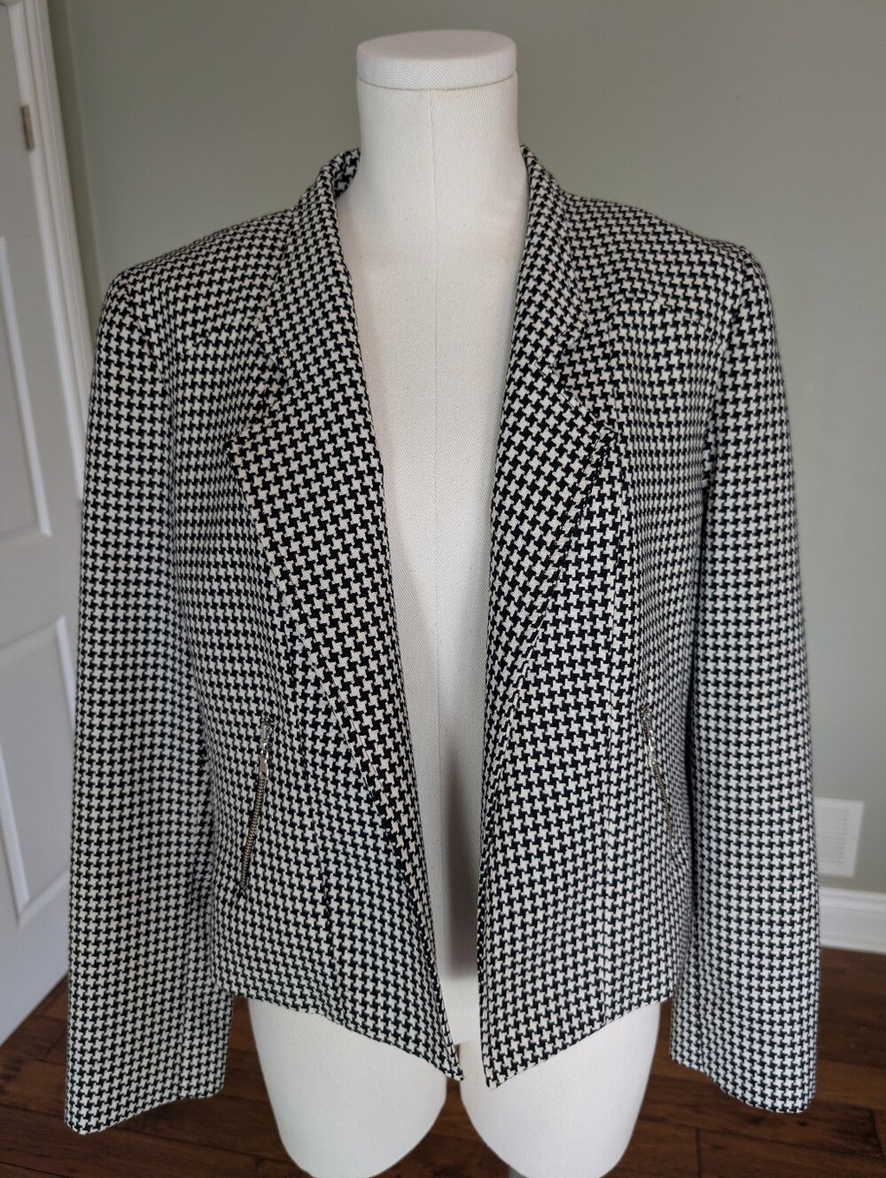 Louben Women's Black & White Houndstooth Zip Detail Blazer Size 12
